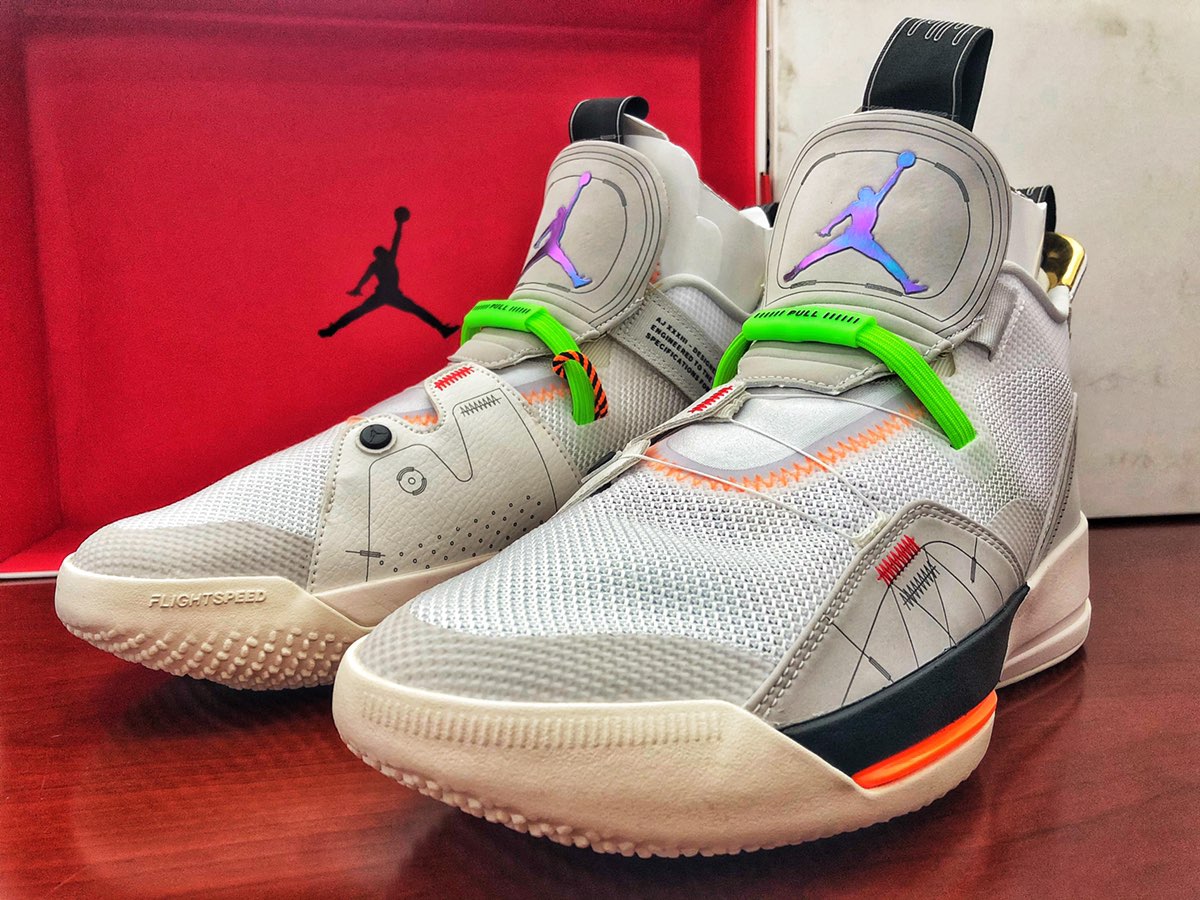 Air Jordan 33灰  测评
 