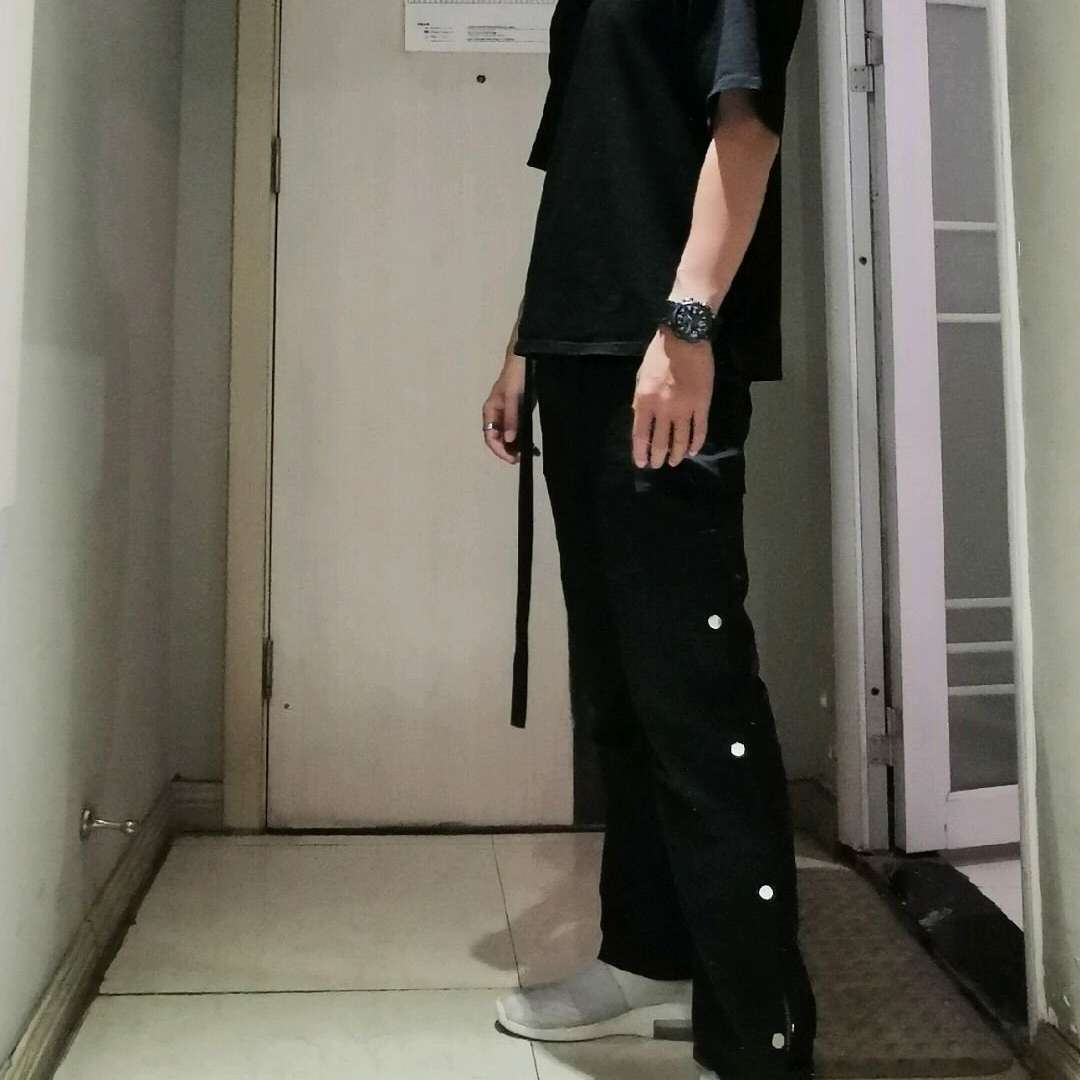 太冷了要加衣服咯