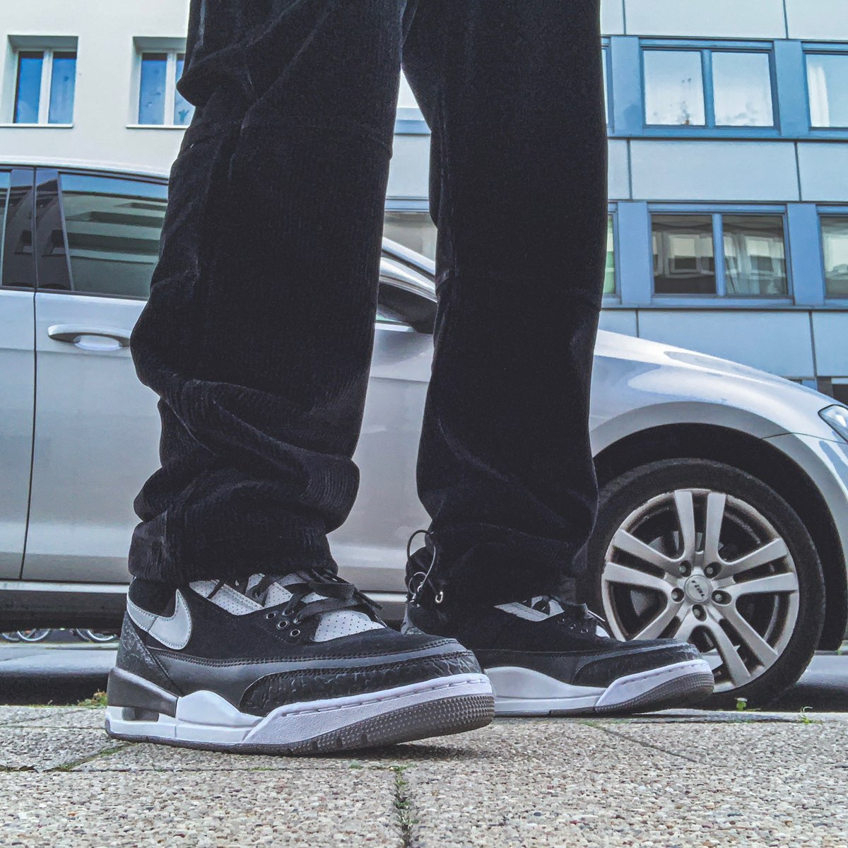 ⚫️⚫️⚫️⚫️