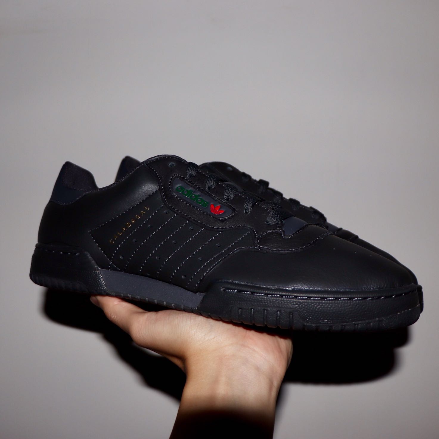 这个yeezy跟那个yeezy有关系吗