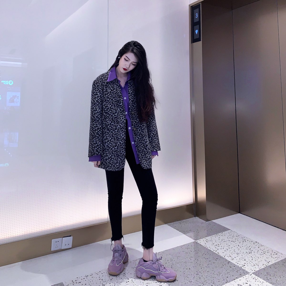 #ootd##snkr girl#
比起