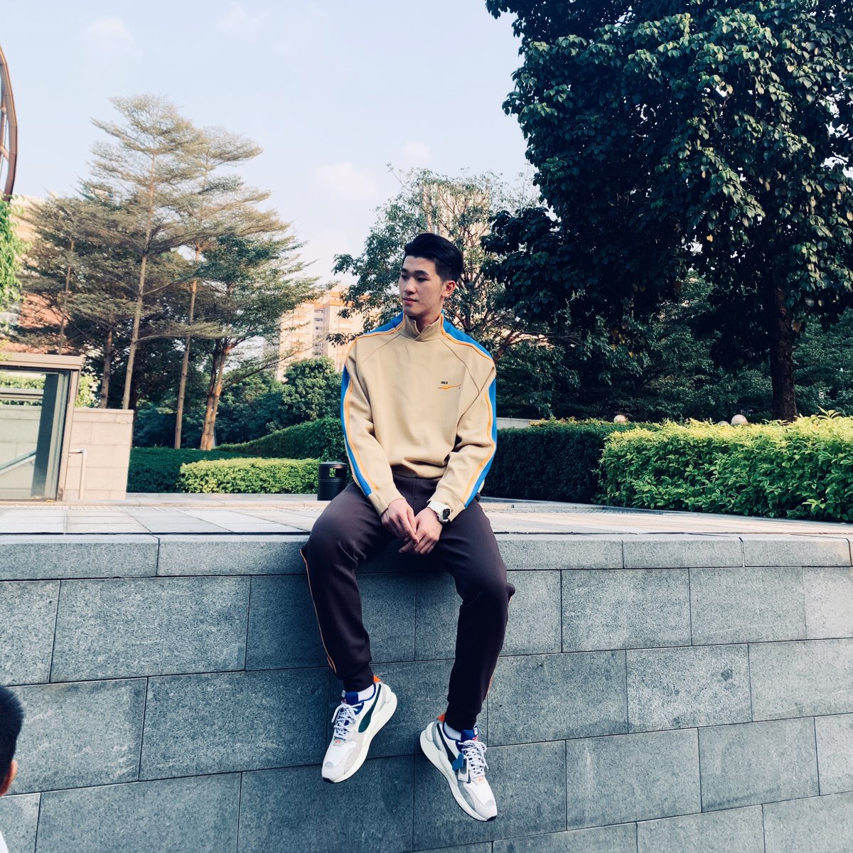 #ootd##今日穿搭#
用九宫格打出“