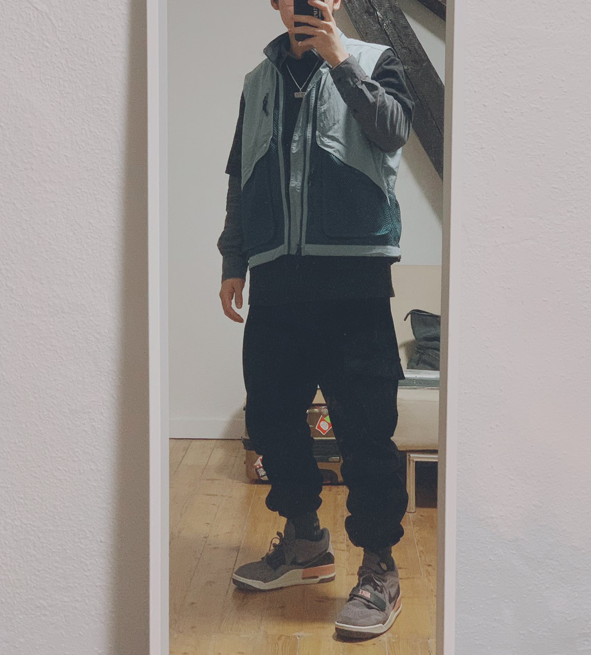“冬天的时候，人们好像更靠近一些，因为老