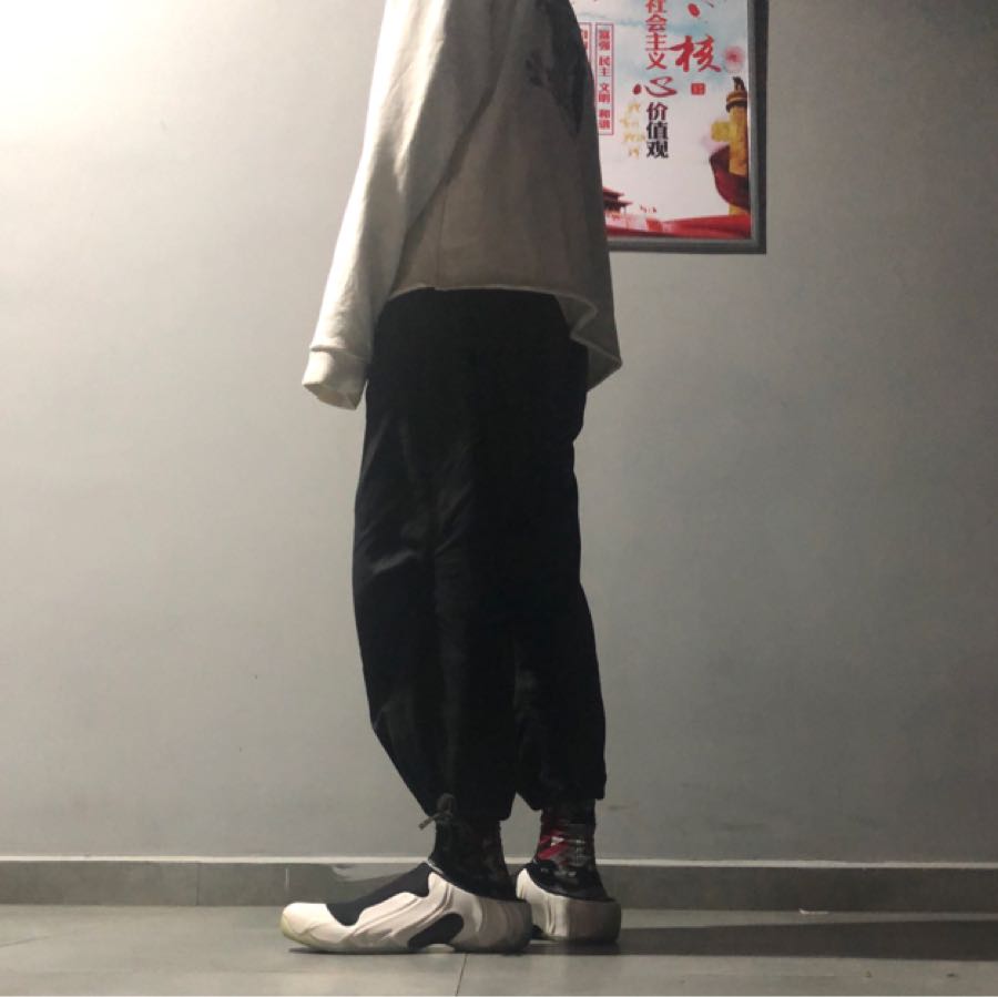 夏天到了，疯子拖孩又可以上脚了～