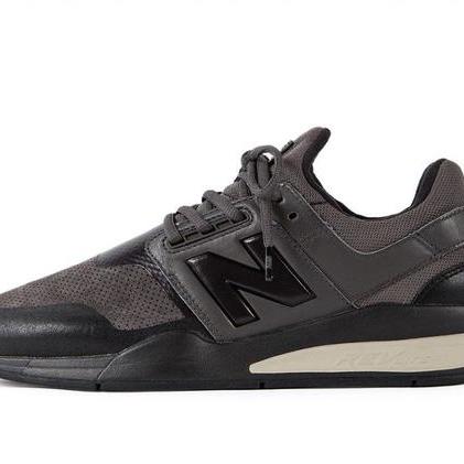 N. HOOLYWOOD携手 New Balance 推出两款全新配色247V2