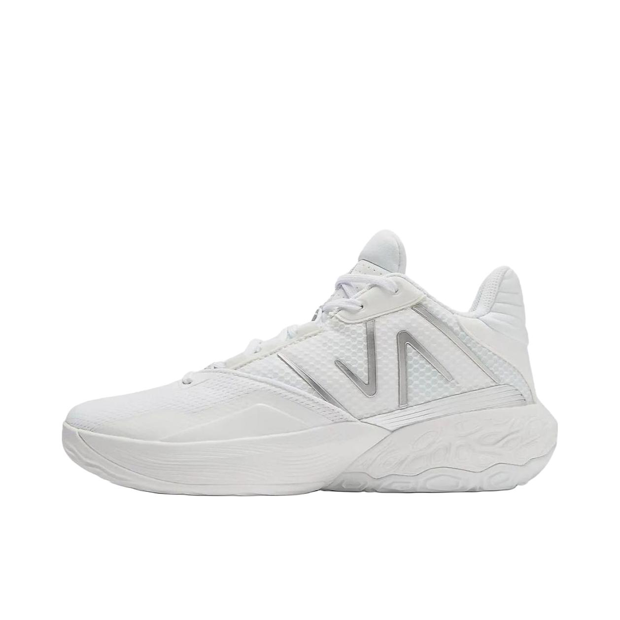 推荐商品：New Balance Two Wxy V4 篮球鞋 防滑耐磨圆头轻便时尚 白色