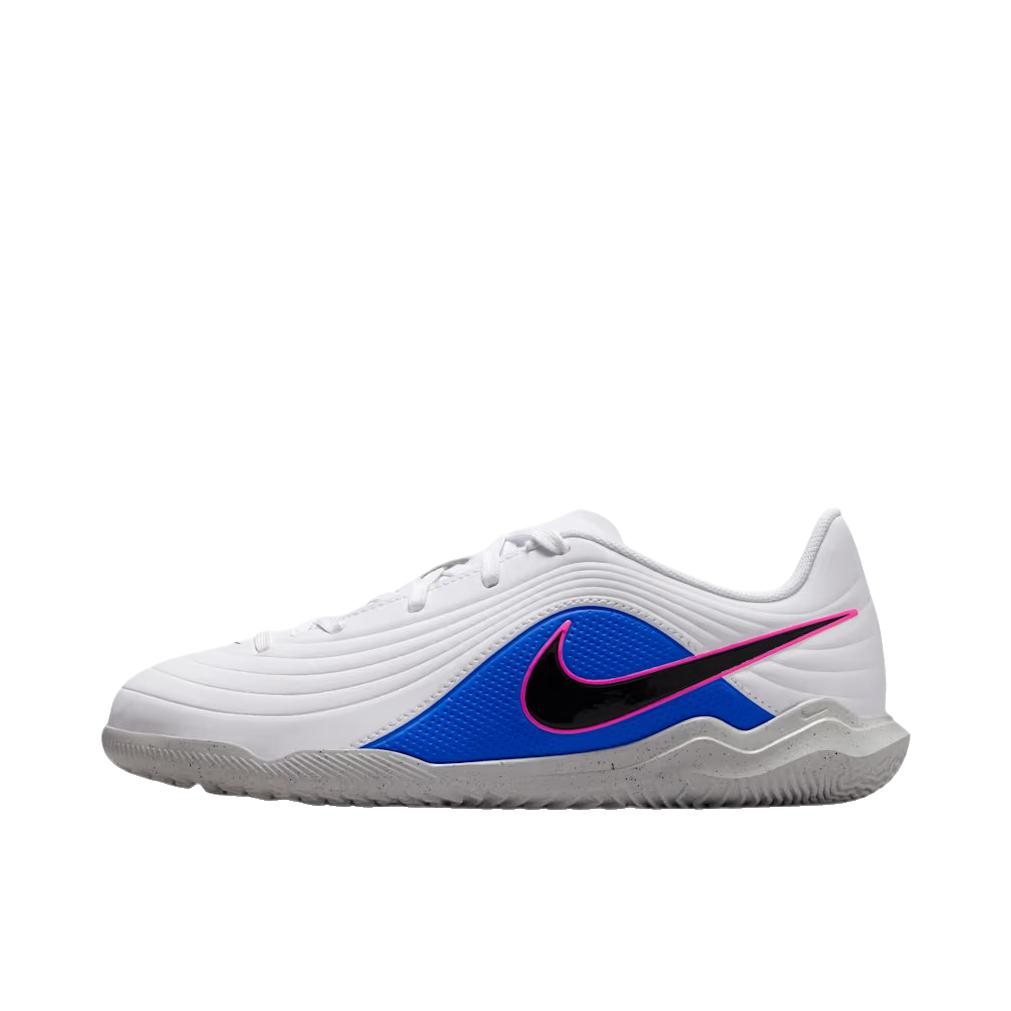 推荐商品：Nike Tiempo Maestro Club IC 足球鞋 平底橡胶圆头防滑贴合 大童/白色/蓝色