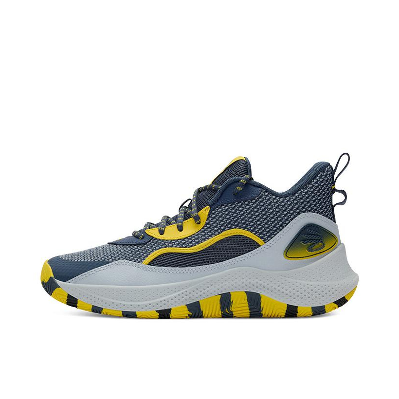 推荐商品：Under Armour/安德玛 Curry 3Z 24 库里 舒适缓震 防滑耐磨 篮球鞋 3027626 暴雨灰