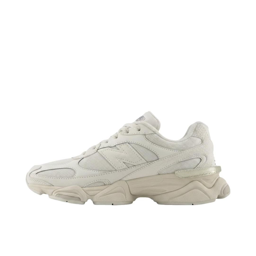 推荐商品：New Balance 9060 跑鞋 绒面革舒适减震网面透气防滑耐磨拼接复古增高圆头贴合耐穿 D宽/低帮/珍珠白/灰白色