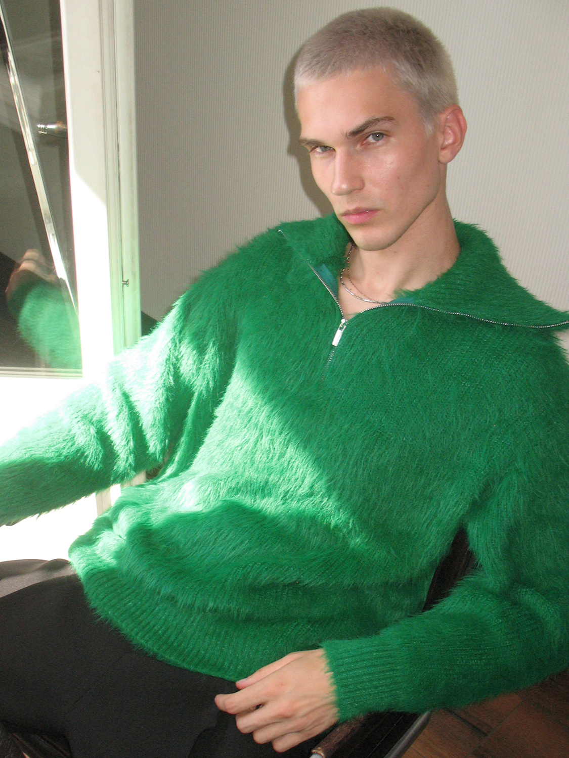 推荐商品：SOURPLUM 仿貂绒大翻领高领毛衣 男女同款 23SS370 牛油果绿