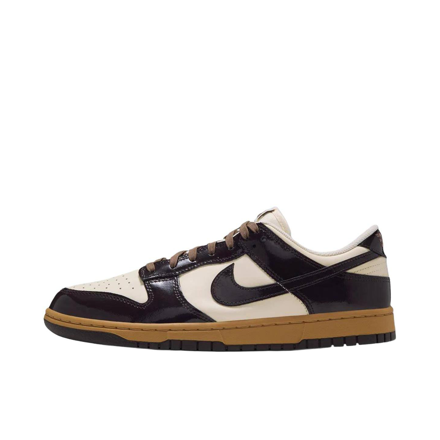 推荐商品：Nike Dunk 板鞋 经典复古百搭 低帮/浅米色/黑色