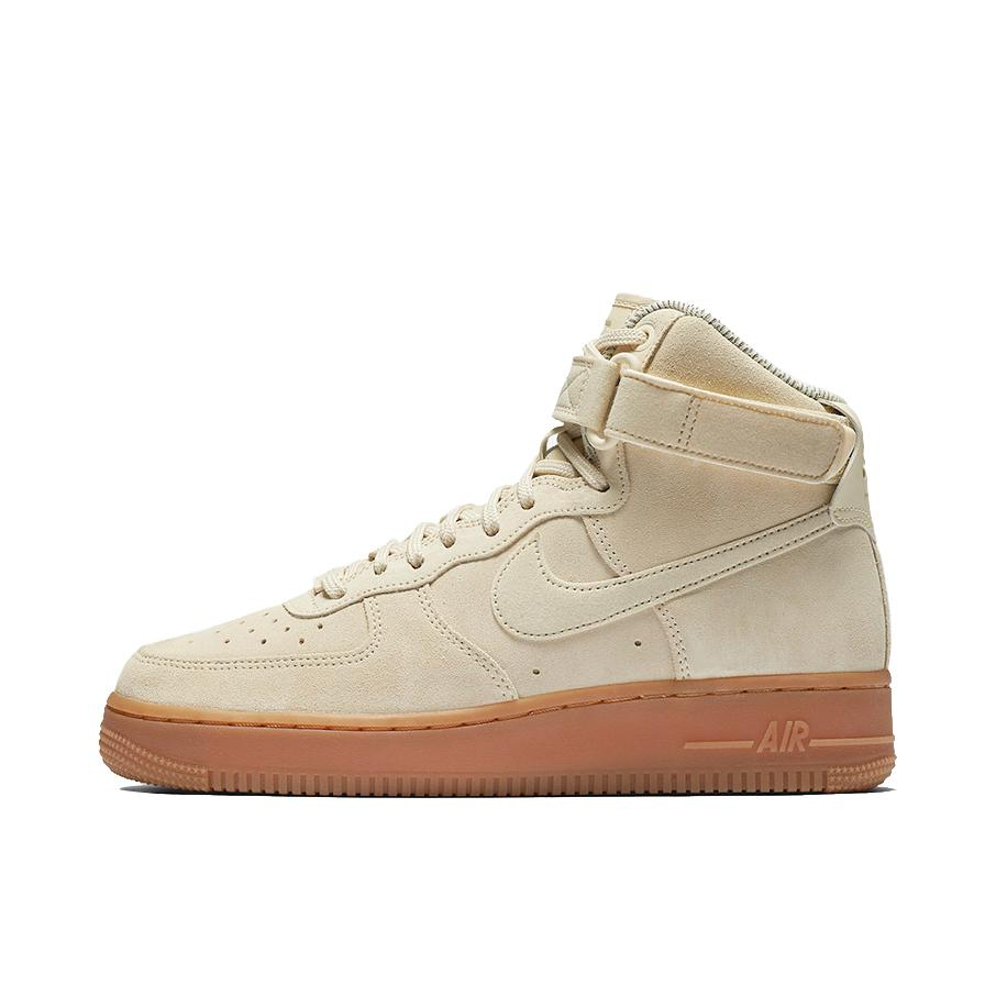 推荐商品：Nike Air Force 1 空军一号 板鞋 轻便舒适百搭耐磨防滑复古 Mid Suede Mushroom 白棕色