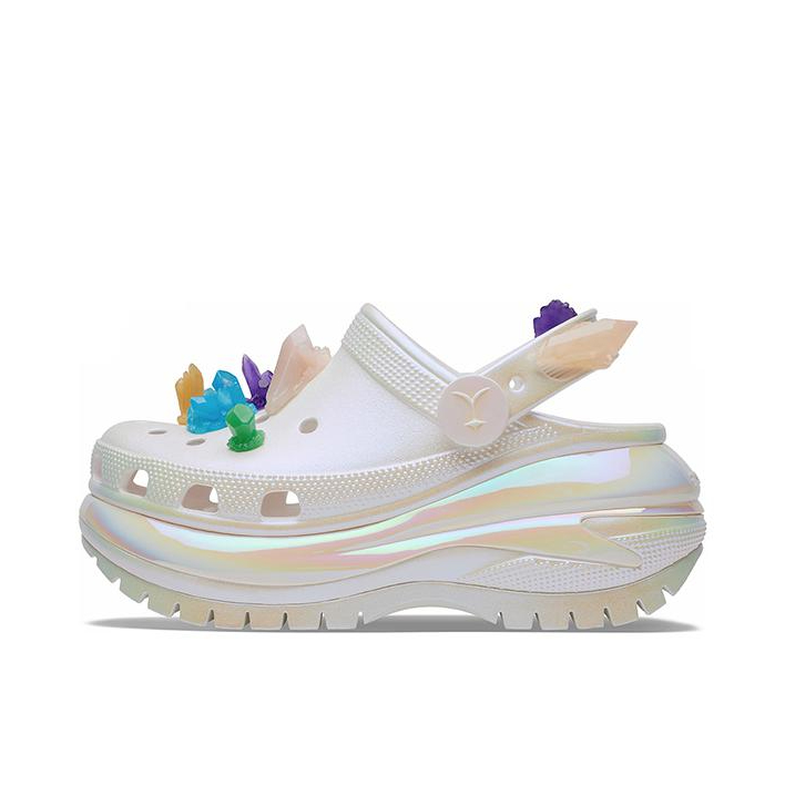 推荐商品：Crocs/卡骆驰 Classic Mega Crush Clog 防滑耐磨 轻便透气 包头 增高 沙滩 外穿 拖鞋 洞洞鞋 凉鞋 Lil Nas联名/彩色
