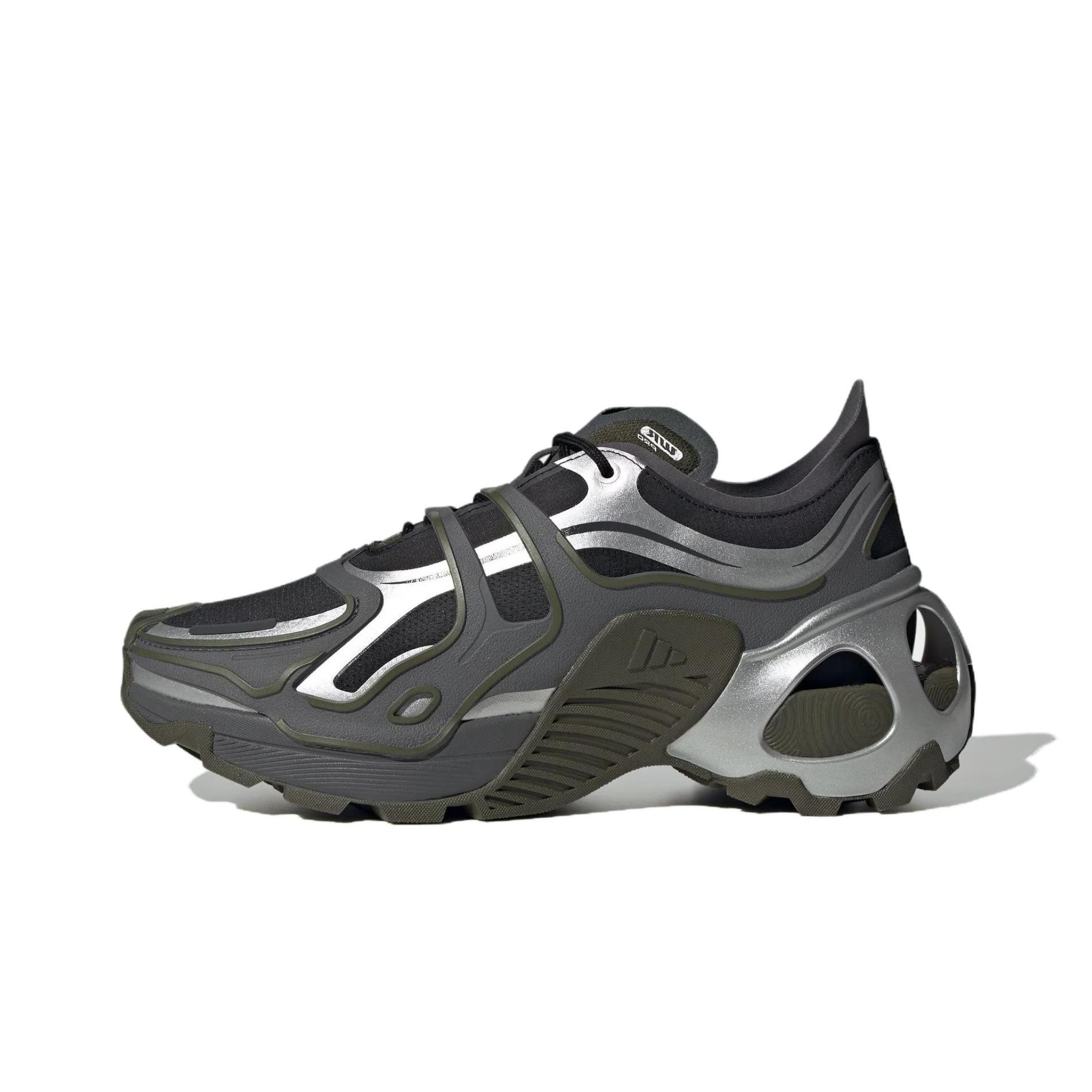 推荐商品：adidas Wonder Runner Pro 跑鞋 轻运动防滑耐磨减震增高织物碳板包裹性 黑色/淡灰色/银色