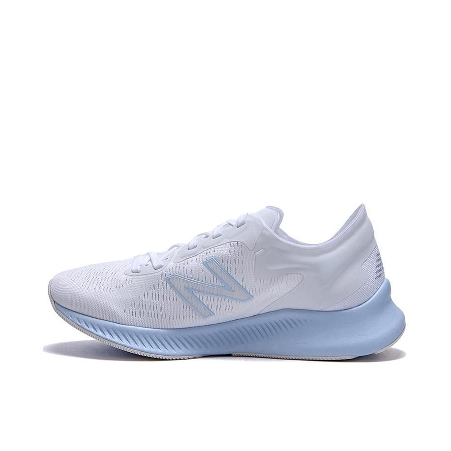 推荐商品：New Balance Pesu 跑鞋 缓震回弹防滑耐磨网面透气舒适轻便 女款/月光白/湖水蓝 