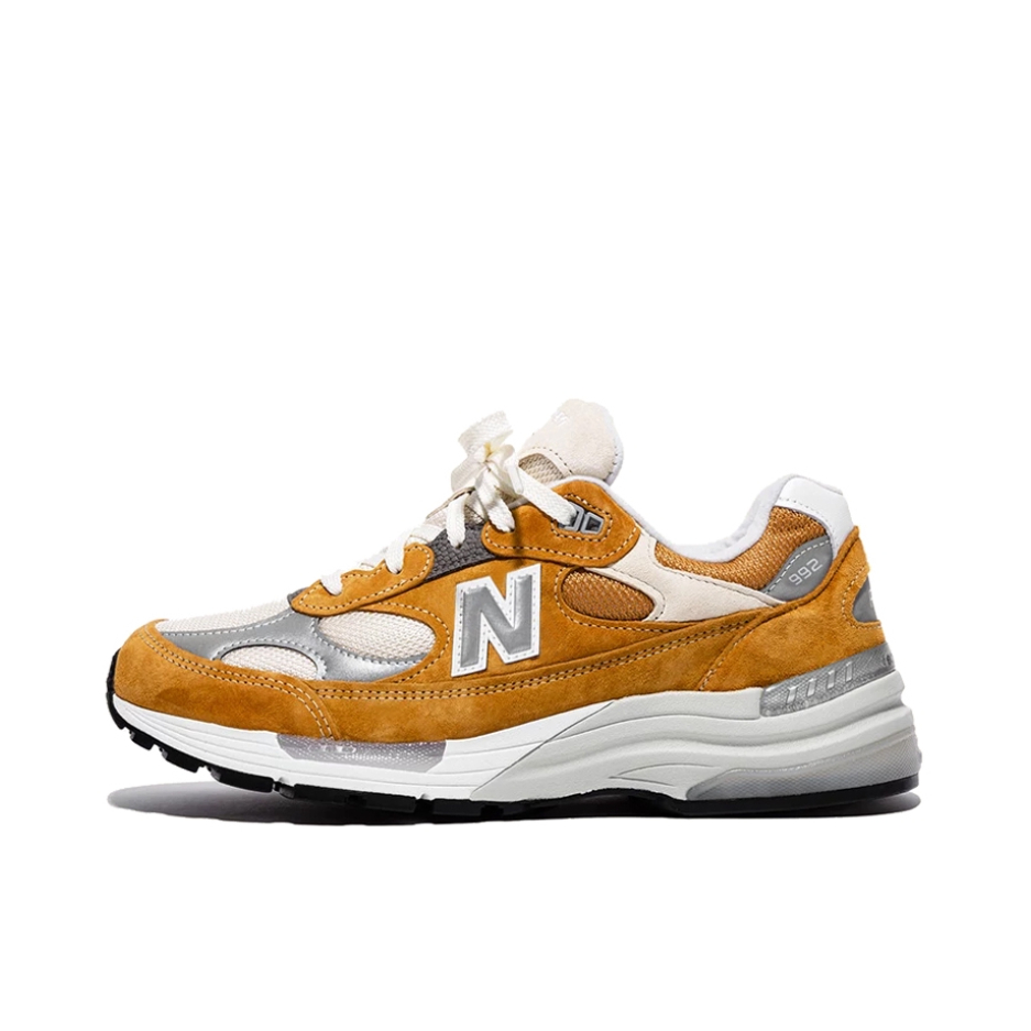 推荐商品：New Balance 992 跑鞋 减震防滑耐磨舒适透气网布织物人造革复古合成革圆头 棕色/白色/银色