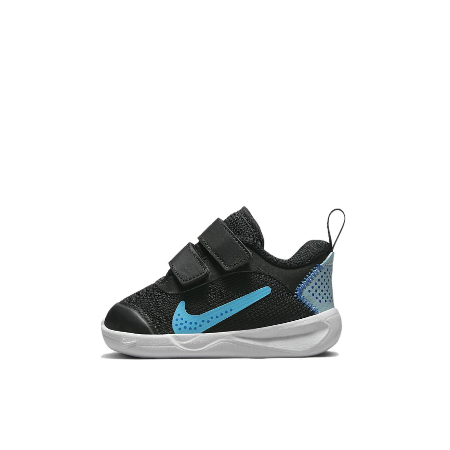 推荐商品：Nike Omni Multi-Court 防滑耐磨 轻便透气 魔术贴 运动鞋 儿童 婴童/黑色/闪电蓝