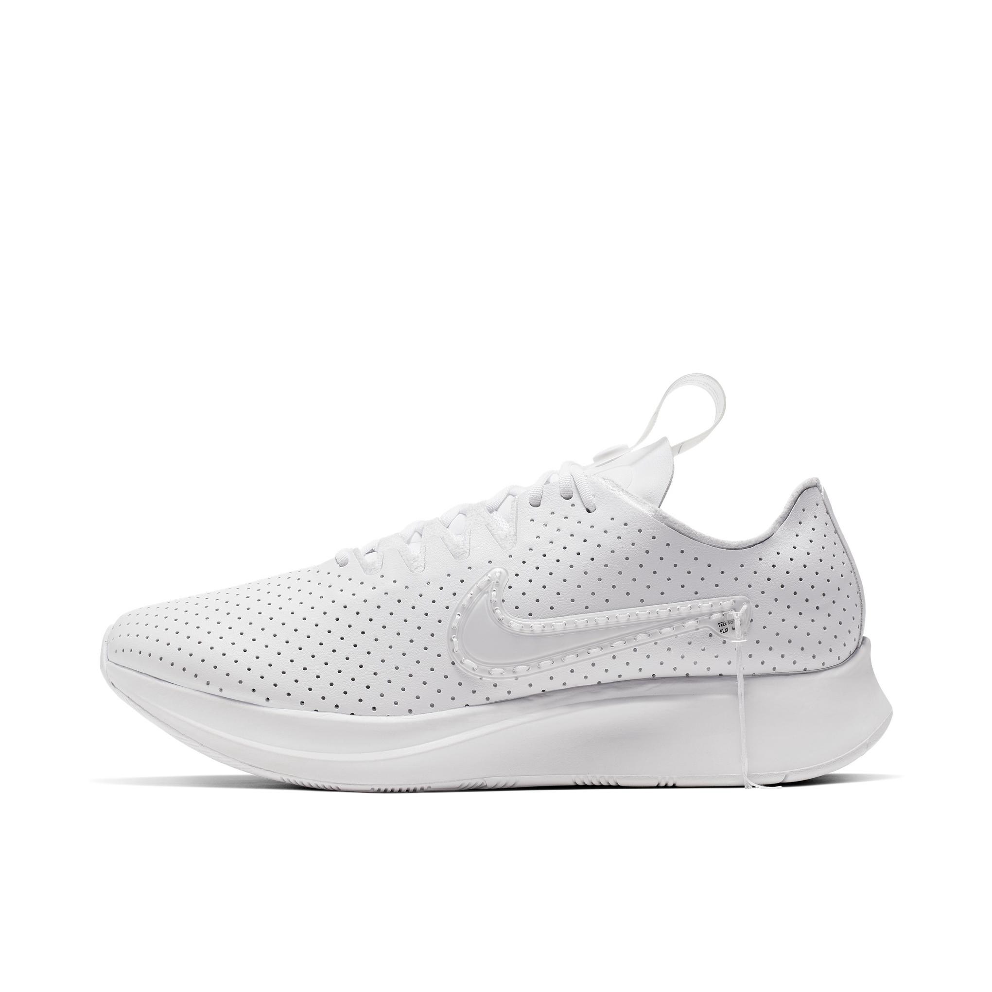 推荐商品：Nike Air Zoom Fly 2 跑鞋 透气潮流轻便防滑 Noise Cancelling 降噪
