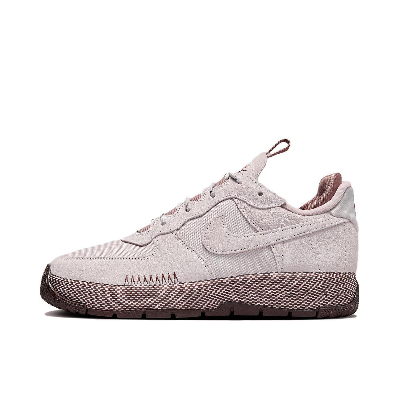 推荐商品：Nike Air Force 1 空军一号 板鞋 轻便舒适百搭耐磨防滑复古 淡紫色