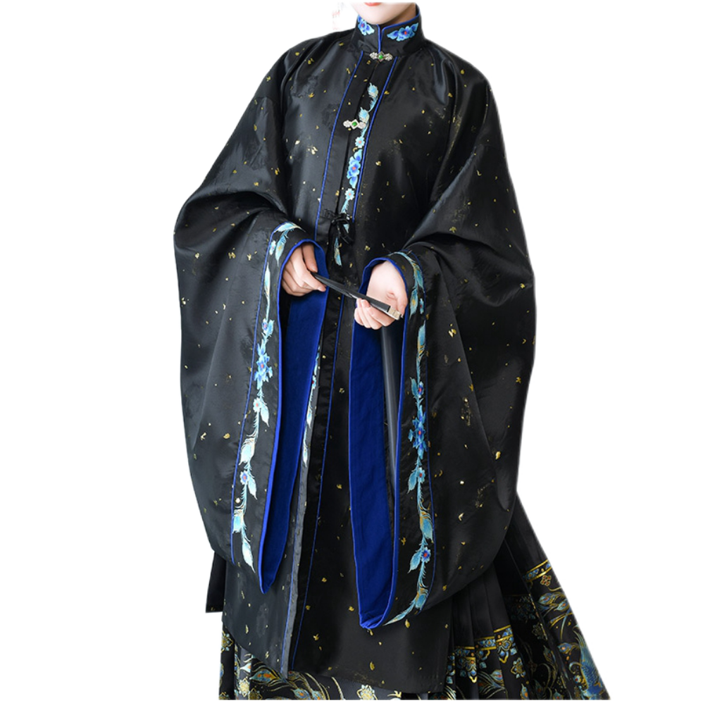 推荐商品：如梦霓裳 拾翠 明制长按织金妆花马面裙汉服 女装 黑/长袄