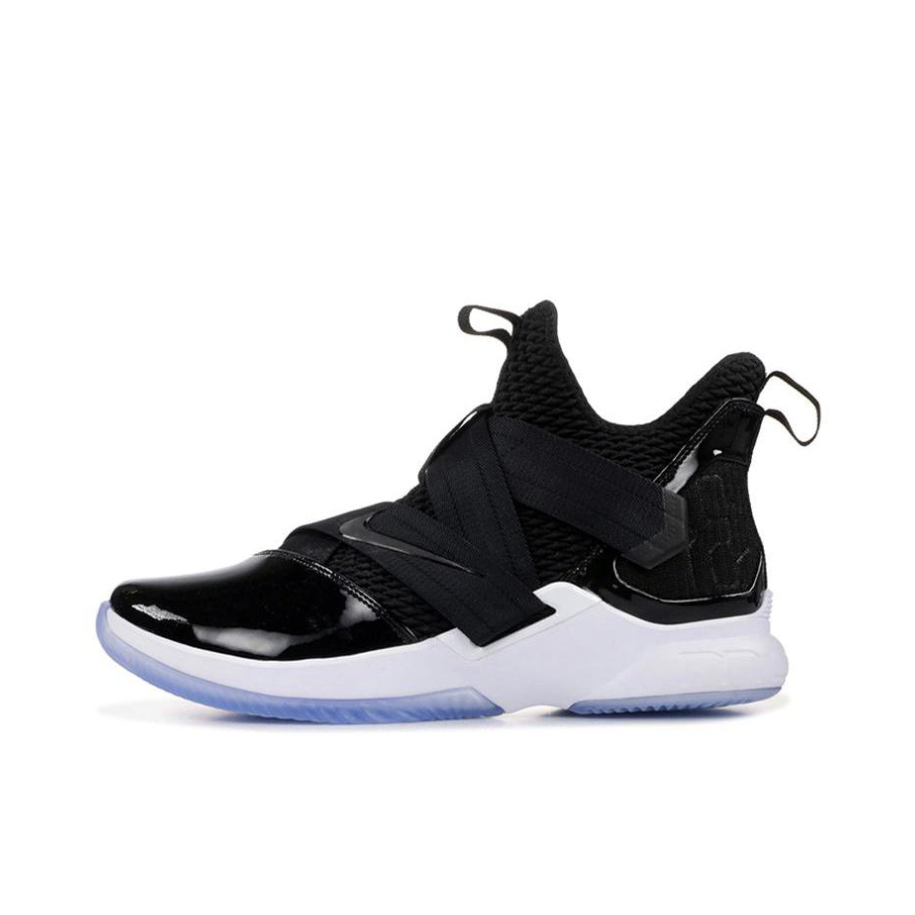 推荐商品：Nike LeBron Soldier 12 士兵12 防滑耐磨 舒适支撑 轻便缓震 圆头 织物 实战 合成革 篮球鞋 Space Jam 黑漆皮