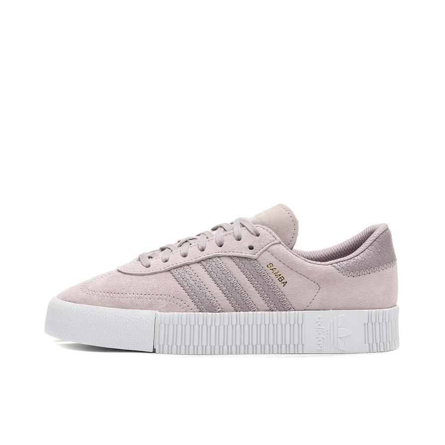 推荐商品：adidas Originals Sambarose 板鞋 防滑耐磨复古运动防水包裹性 Soft Vision/Ftwr White/Gold Metallic 灰粉白