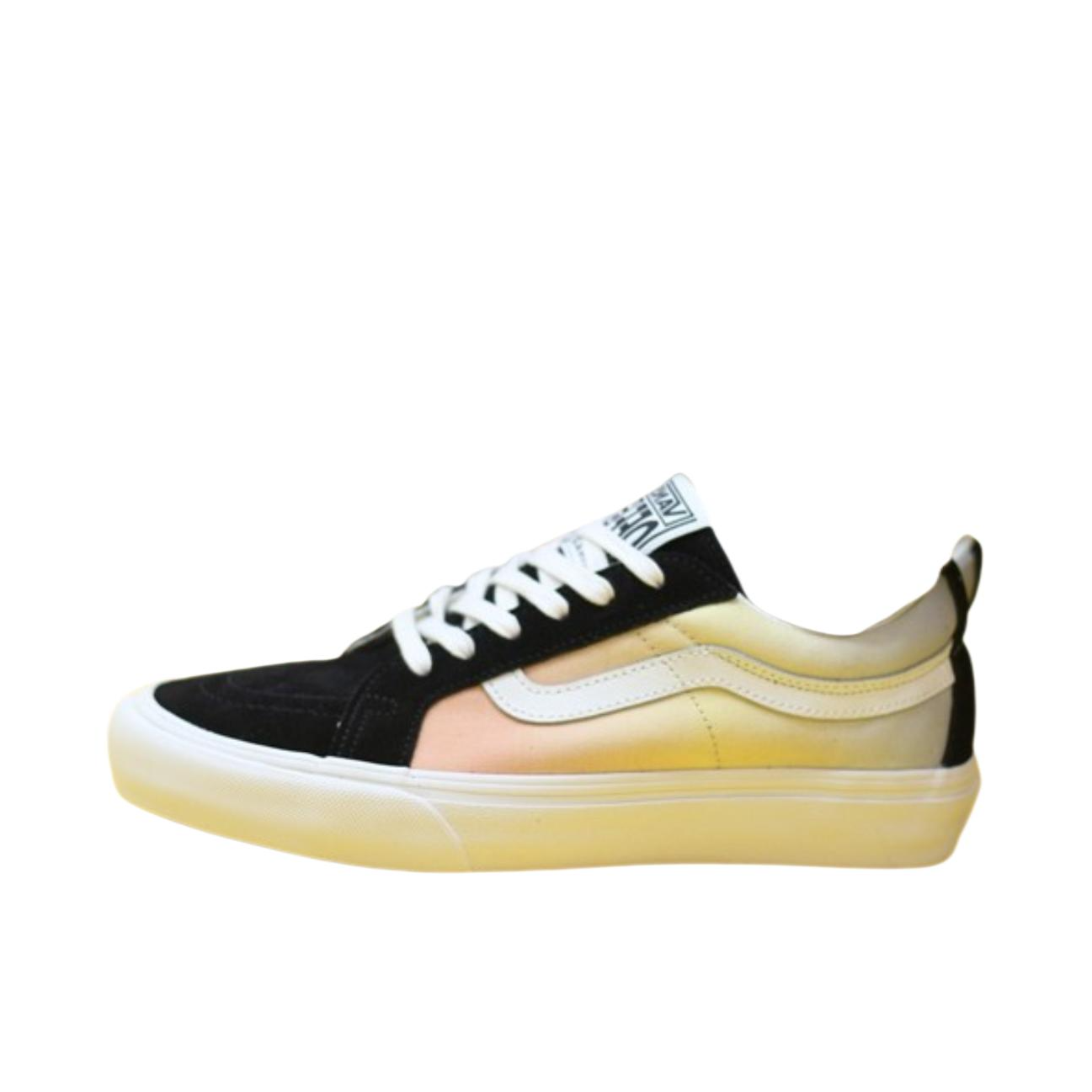 推荐商品：Vans/范斯 SK8-Low 板鞋 防滑耐磨舒适减震潮流拼接百搭休闲复古风帅气高街运动简约风薄底 黑色/渐变