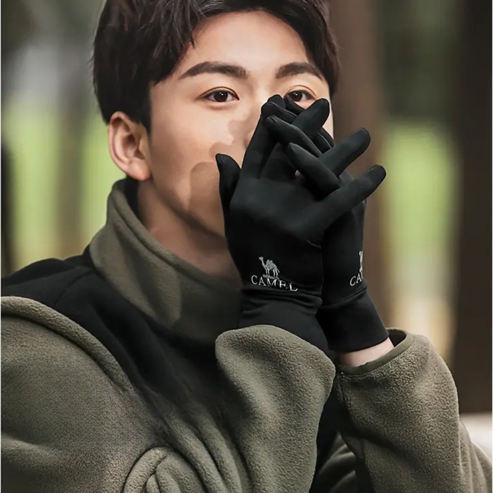 推荐商品：Camel/骆驼 骑车防寒保暖防滑加绒可触屏防风薄绒手套 A1W3GZ103