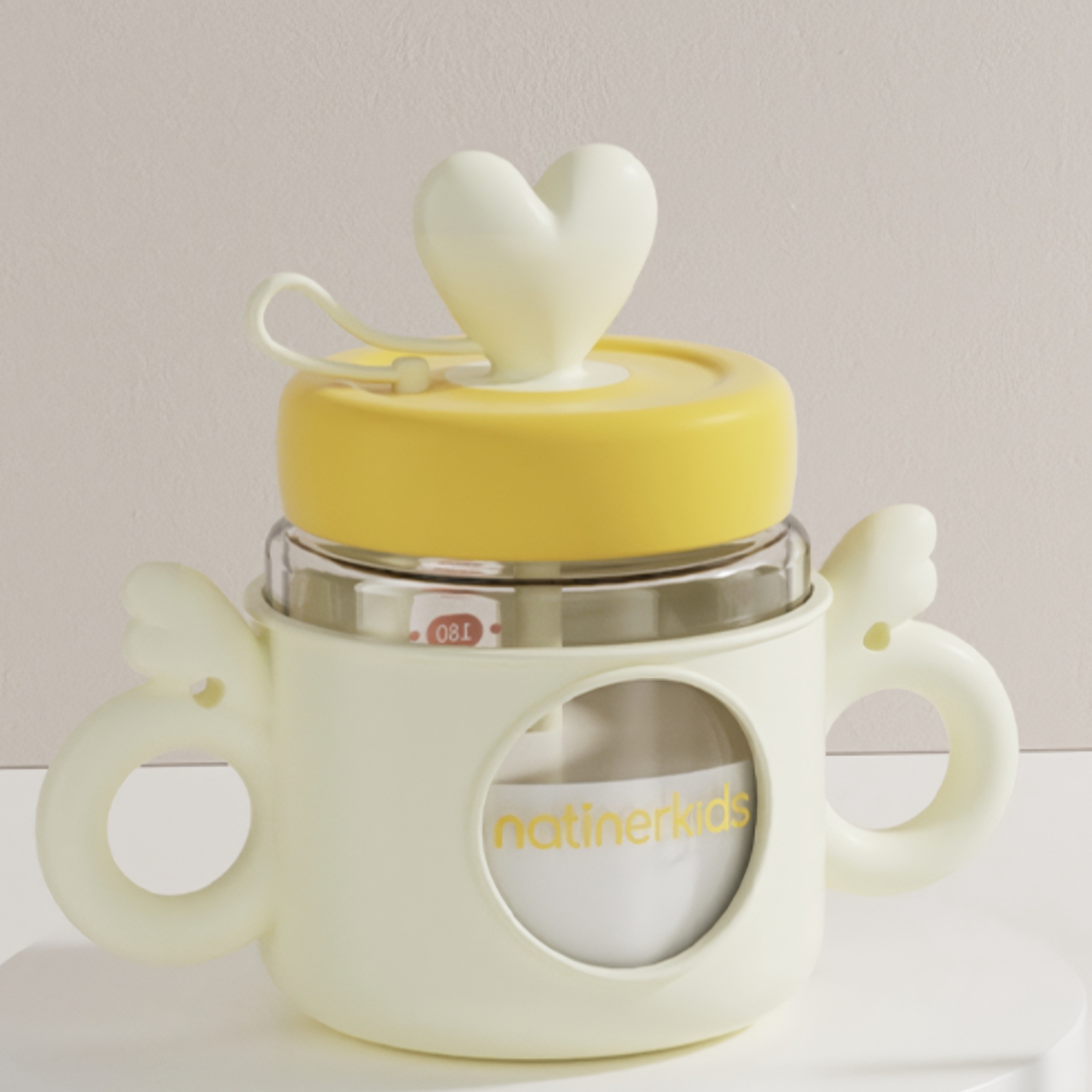 推荐商品：优恩 爱心天使儿童牛奶杯