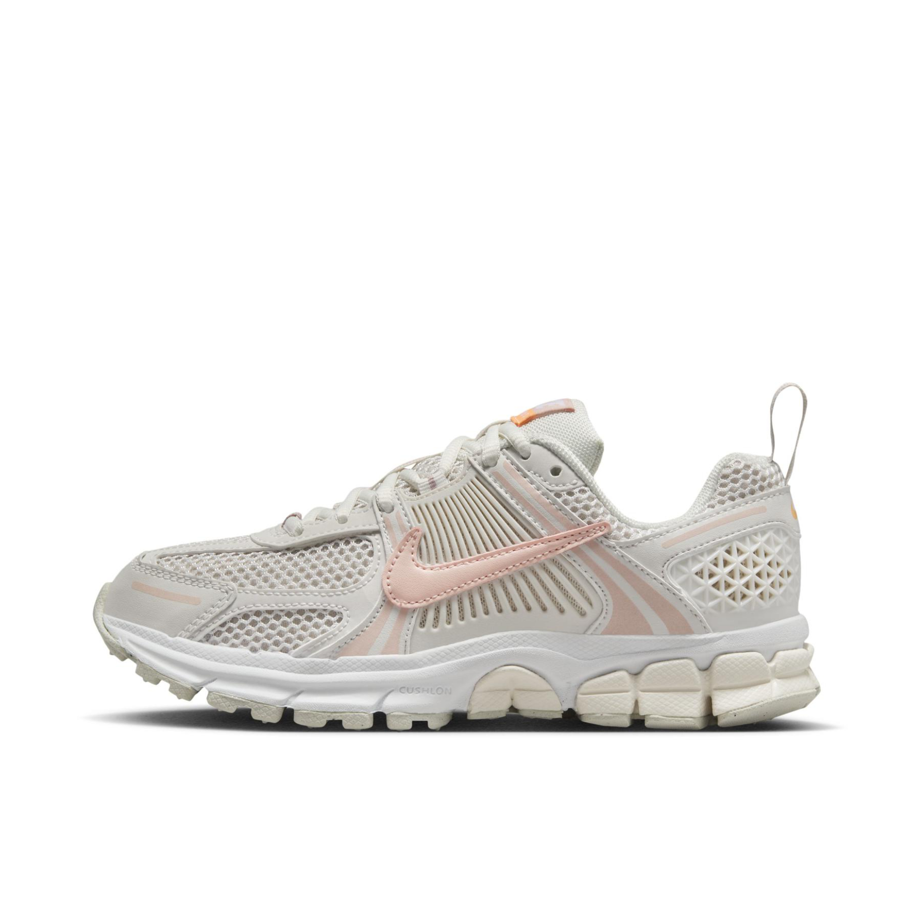 推荐商品：Nike Zoom Vomero 5 跑鞋 舒适缓震网面透气百搭复古支撑训练轻便 GS/幻影灰/回声粉/浅土褐