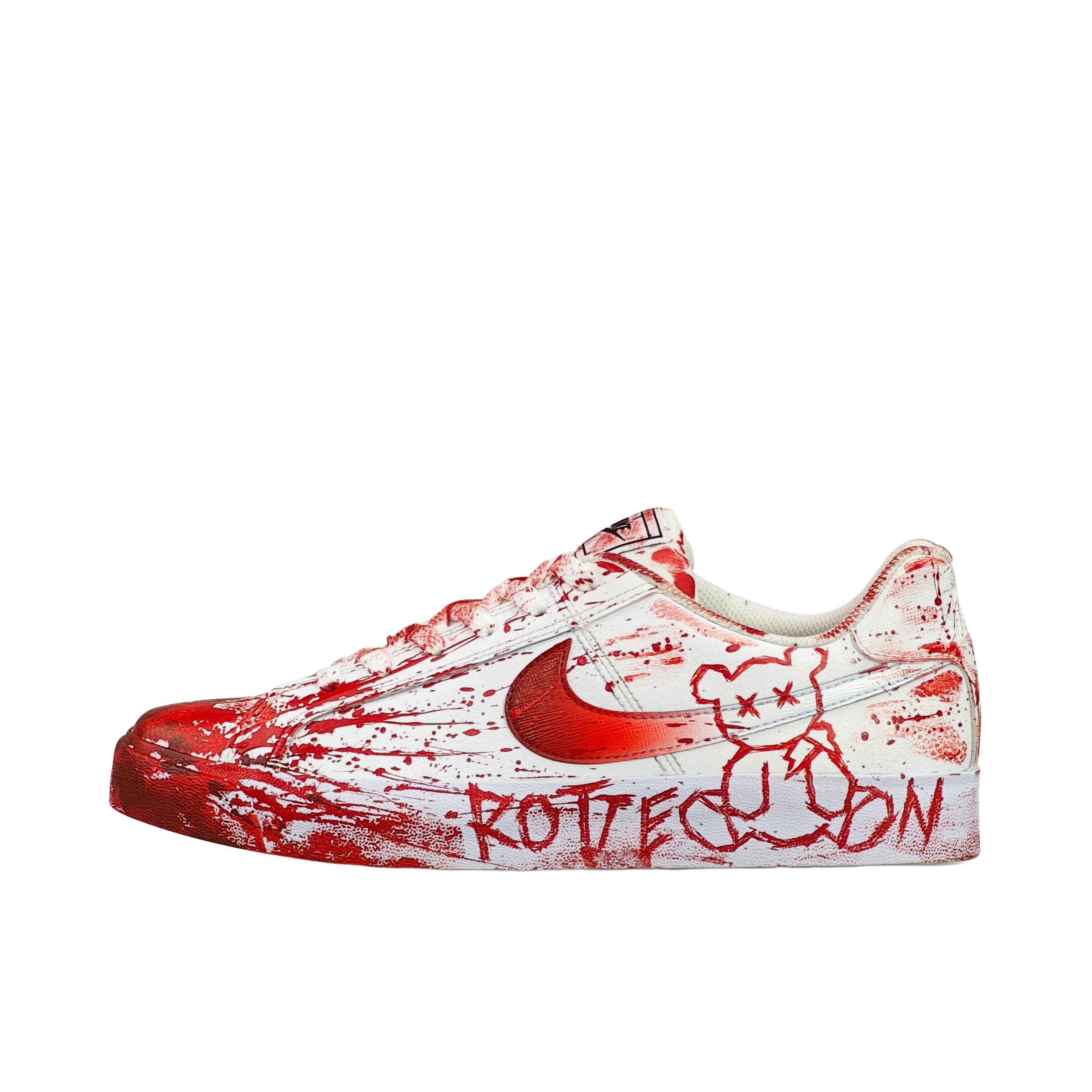 推荐商品：【定制球鞋】Nike Court Royale 板鞋 抗冲击性防水防滑耐磨透气简约百搭休闲潮流 英雄归来