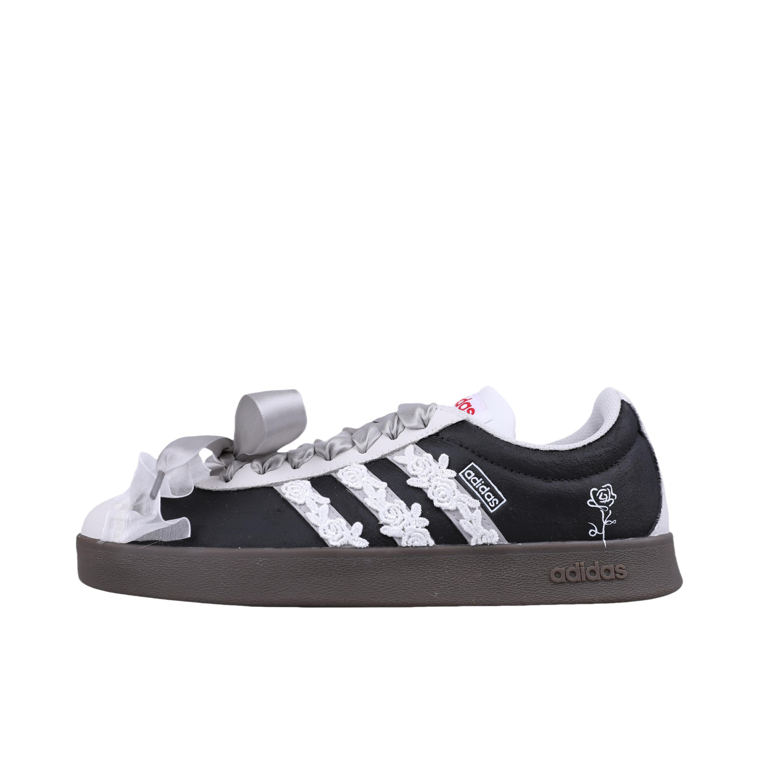 推荐商品：定制款 adidas neo Vl Court 板鞋 减震抗冲击性防水合成革甜酷美式包裹性 暗夜玫瑰