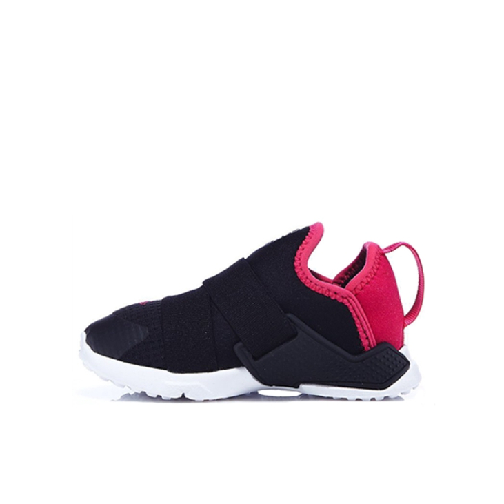 推荐商品：Nike Huarache Extreme 舒适减震 防滑耐磨 运动鞋儿童 小童/黑色/玫红