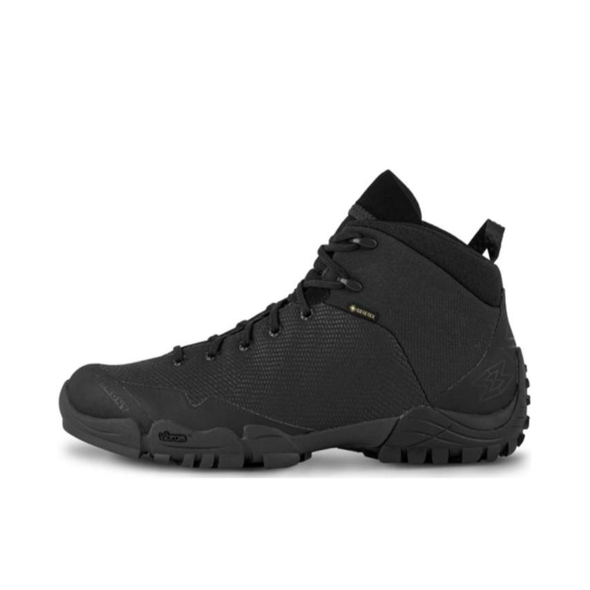 推荐商品：GARMONT/嘎蒙特 Nemesis 4.2 Gtx 复仇者 防水 及踝 平跟 系带 户外鞋 002570 黑色