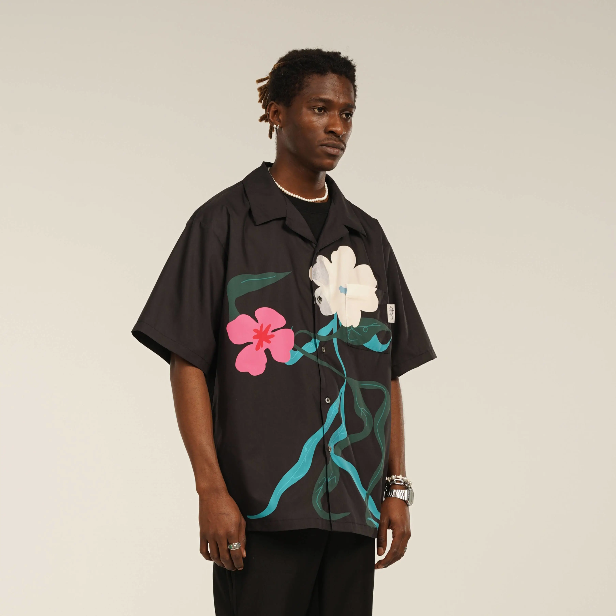 EMPTY REFERENCE 丝带花朵印花短袖衬衫 男女同款