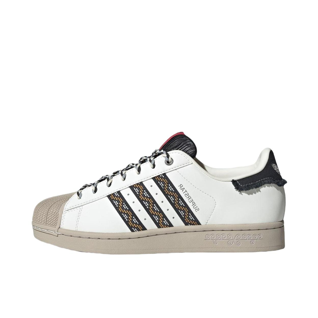 推荐商品：adidas Originals Superstar 2 板鞋 复古防滑耐磨贝壳头贴合圆头支撑 亮白色/碳黑色/黑色