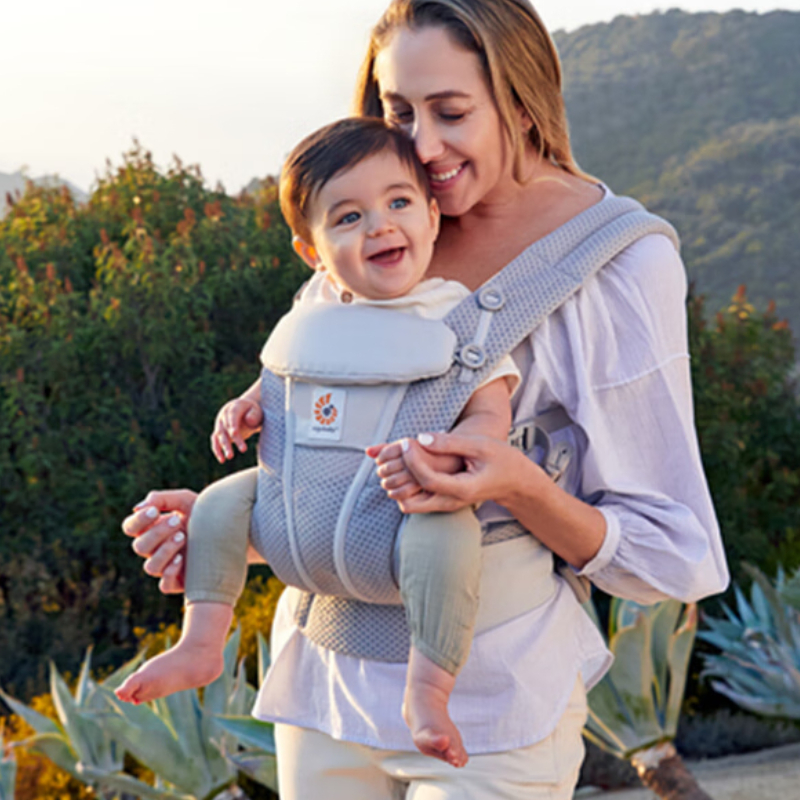 推荐商品：EGOBABY 婴儿前抱式背带