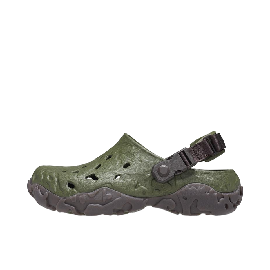 推荐商品：Crocs/卡骆驰 All Terrain Atlas Clog 特林坦克 轻便透气 防滑舒适 外穿 耐磨 包头运动 洞洞鞋 凉鞋 墨绿/灰色