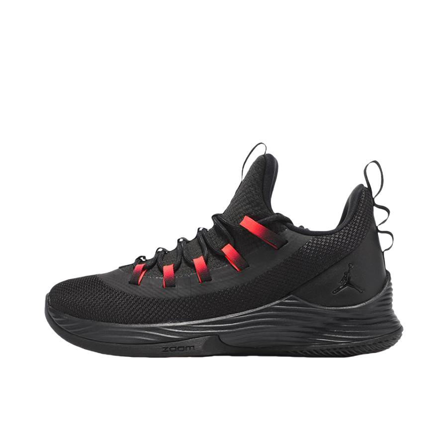 推荐商品：Jordan Ultra.Fly 2 巴特勒 复古 实战透气 减震回弹 防滑耐磨 舒适 包裹性 篮球鞋 Black Red 黑/红Low
