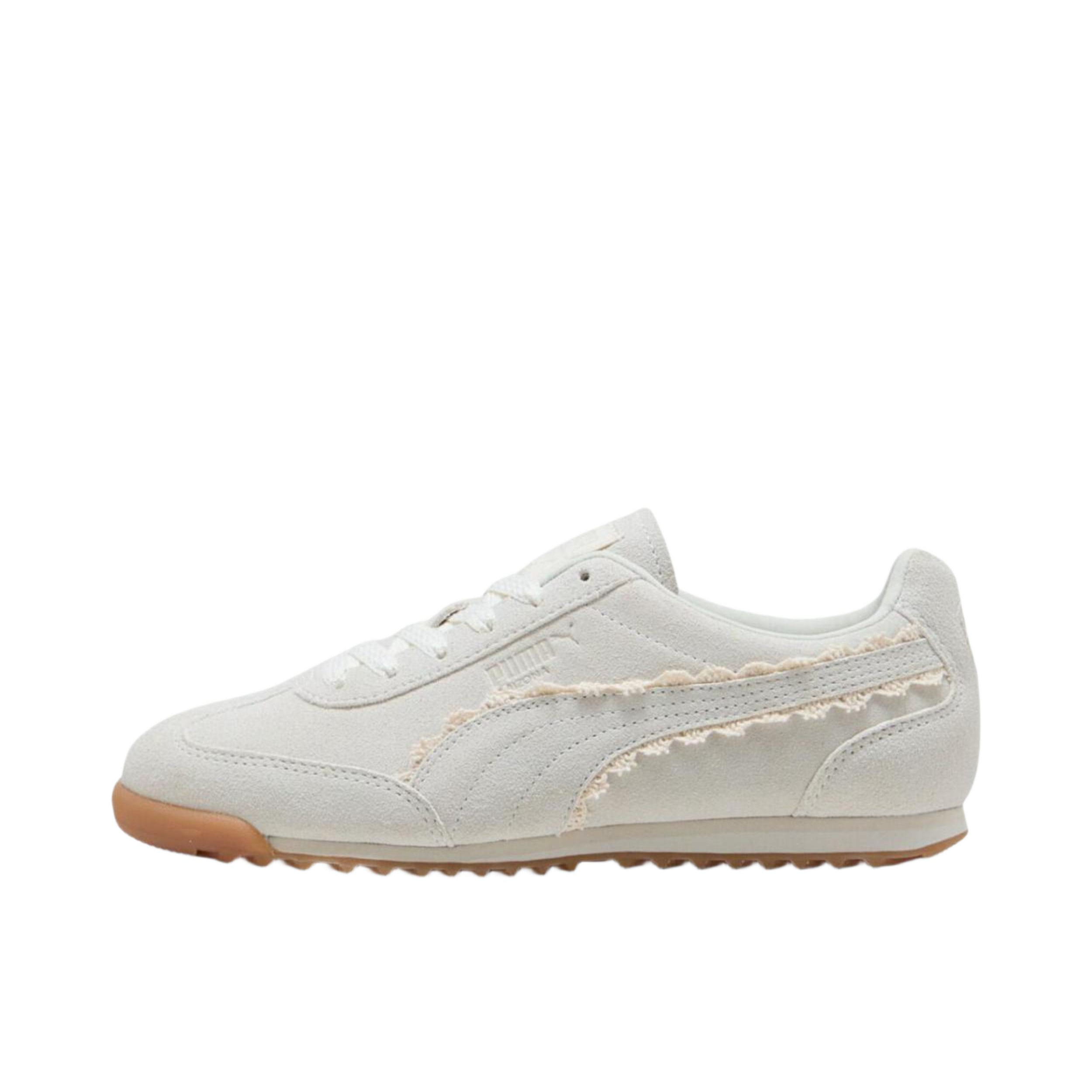 推荐商品：Puma/彪马 Arizona 系列 训练鞋 T头鞋 薄底鞋 舒适低帮平跟圆头 暖白色/焦糖色
