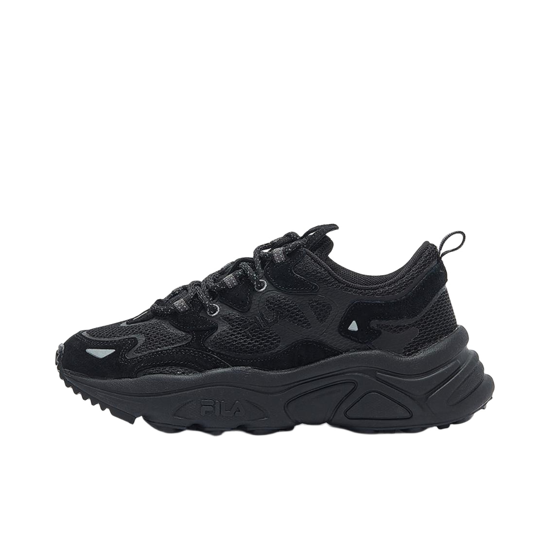 推荐商品：FILA/斐乐  Mars 火星 老爹鞋 防滑耐磨舒适透气百搭时尚复古休闲运动织物合成革软底 全黑色