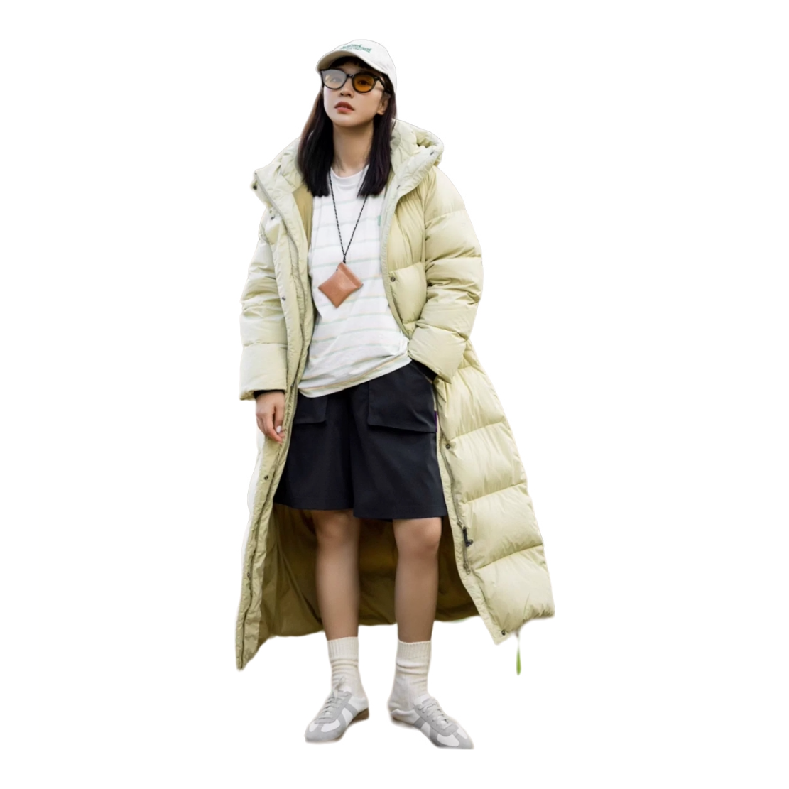 推荐商品：道木熙  加厚白鸭绒过膝长款羽绒服 女装 2220 沙