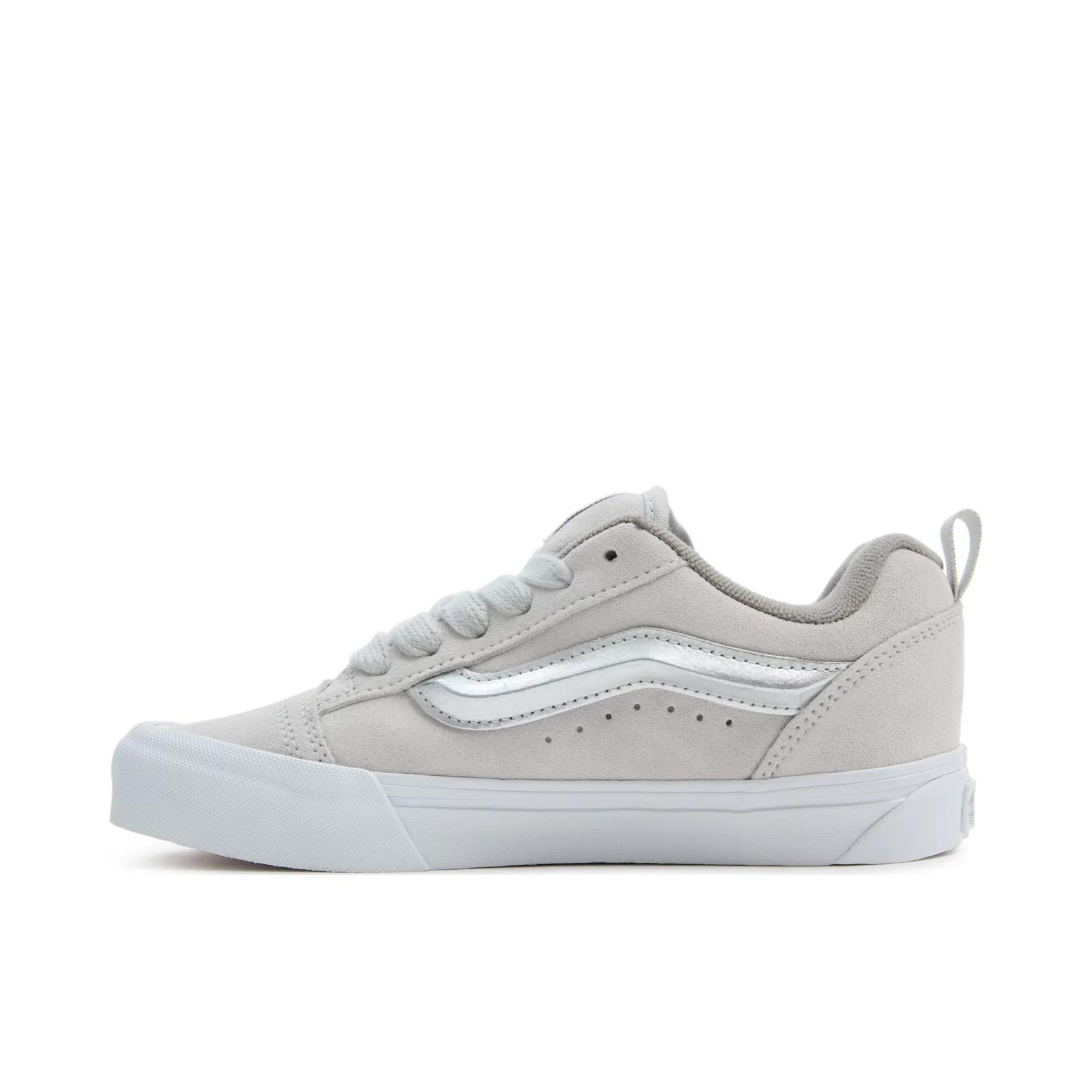 推荐商品：Vans/范斯 Knu-Skool 板鞋 面包鞋 滑板鞋 复古美式时尚防水支撑贴合圆头 米白色/灰色