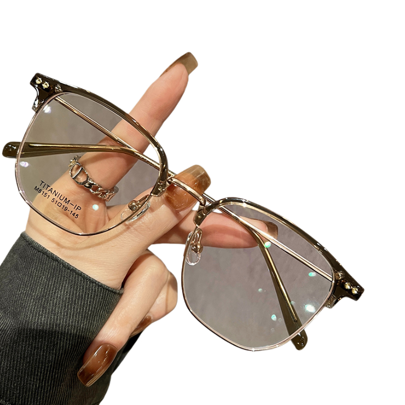 推荐商品：初明（眼镜） 超轻钛架半框眼镜 CM841-M8151