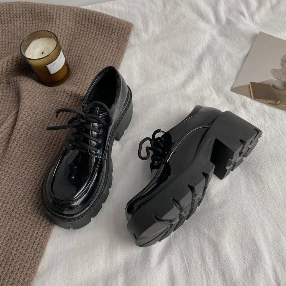 推荐商品：高跟 粗跟 英伦风 单鞋 亮皮/黑色