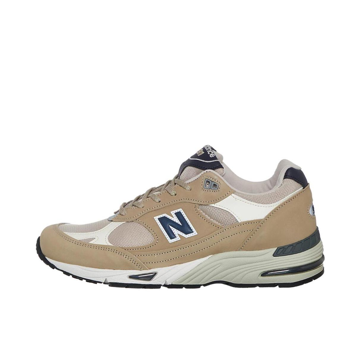 推荐商品：New Balance 991 跑鞋 舒适减震防滑耐磨织物网布透气经典复古休闲运动百搭通勤贴合 棕色/蓝色/白色