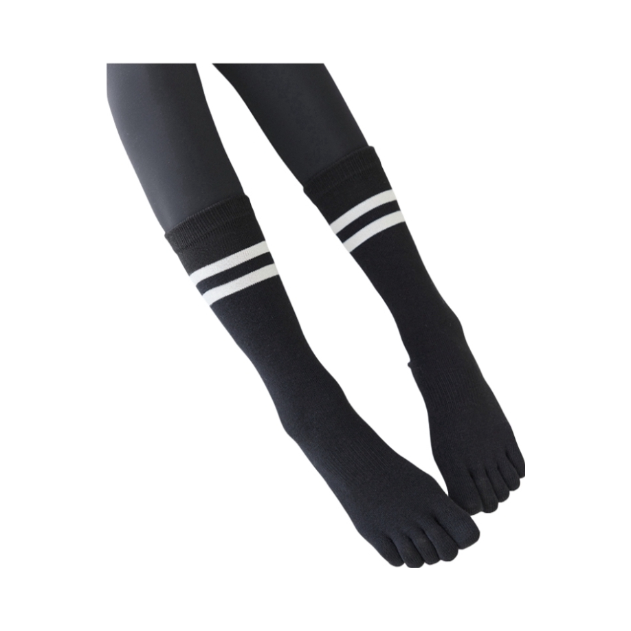 推荐商品：caeemhee/卡益 经典运动百搭五指普拉提中筒袜