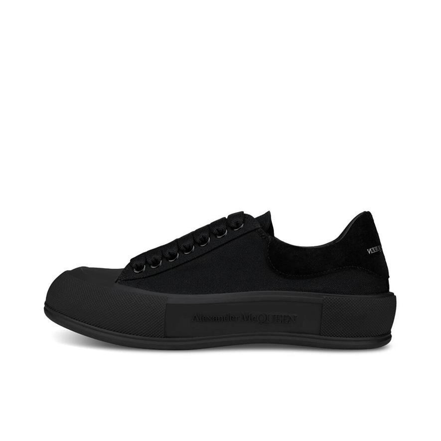 推荐商品：Alexander Mcqueen/亚历山大麦昆 Deck系列 时尚百搭 休闲运动 舒适轻便 防滑耐磨 牛皮圆头 板鞋 黑色
