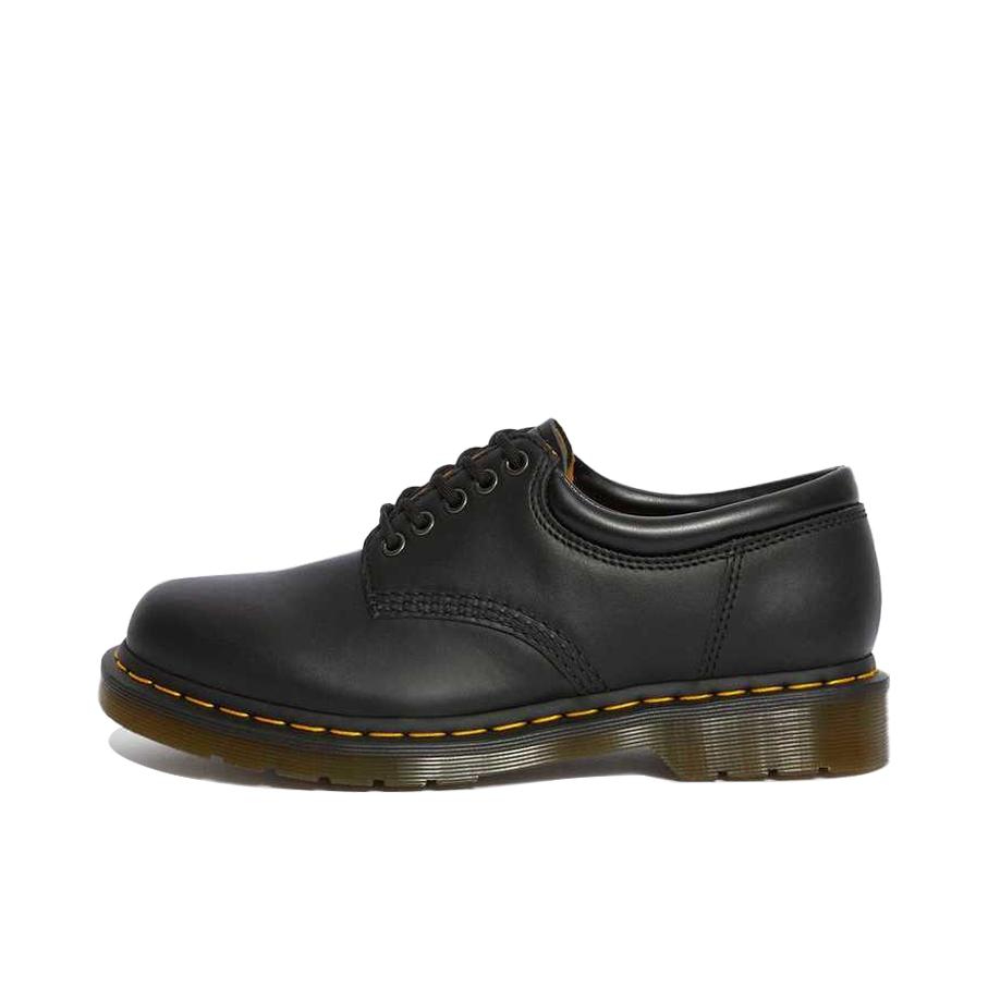 推荐商品：Dr.Martens 马汀博士 8053 时尚休闲 简约英伦风 圆头 马丁单鞋英伦风 黑色