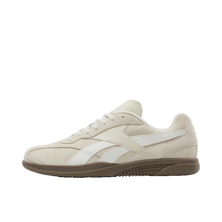推荐商品：Reebok/锐步 Hammer Street 运动休闲鞋 T头鞋 德训鞋 舒适百搭耐磨薄底复古轻便 米色/褐色
